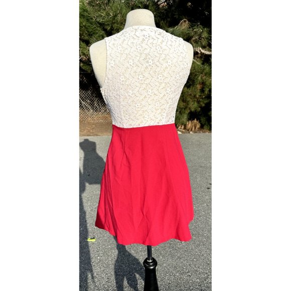 Ezra Womens Small Red Dress Sleeveless Lace Floral Back Laser Cut Beige Front - Picture 2 of 11